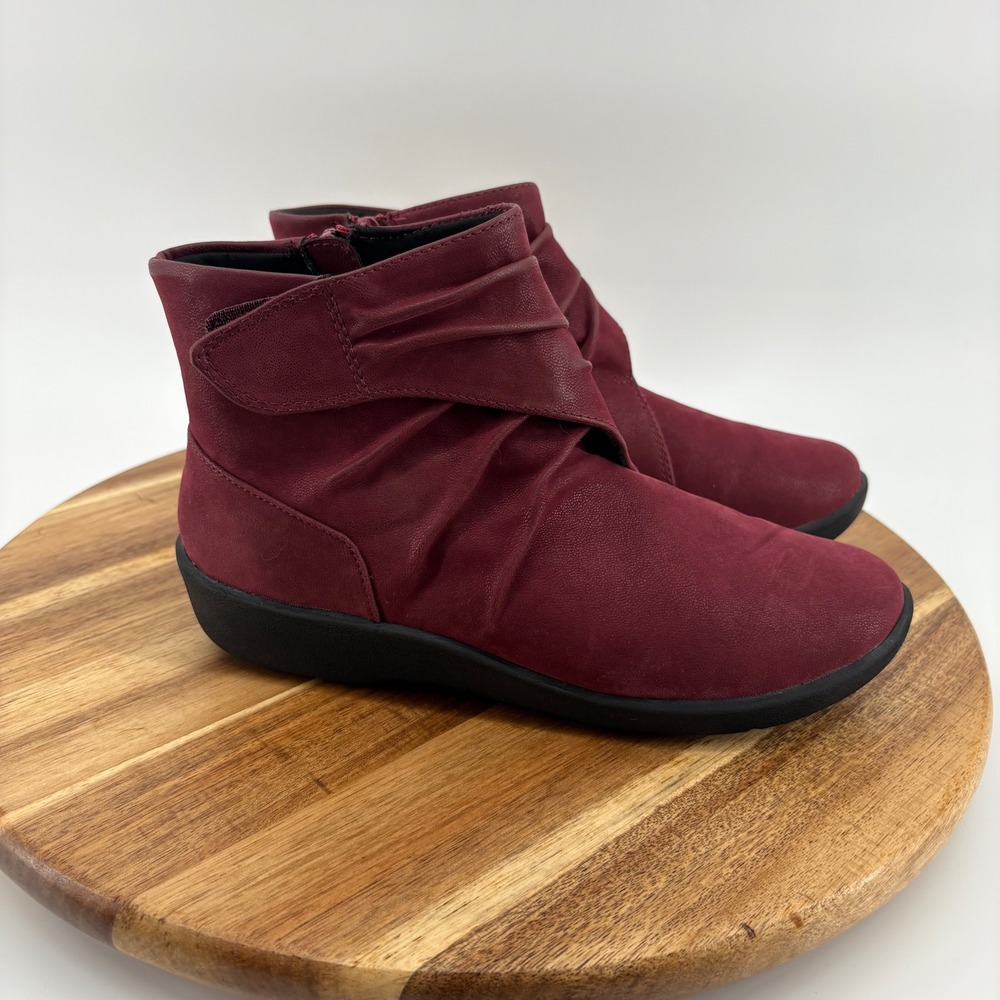 Clarks Cloudsteppers Burgundy‎ Leather Ankle Boots Size 7M Comfort Casual